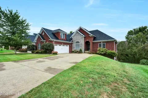 18741 Willington Cir, Louisville, KY 40245