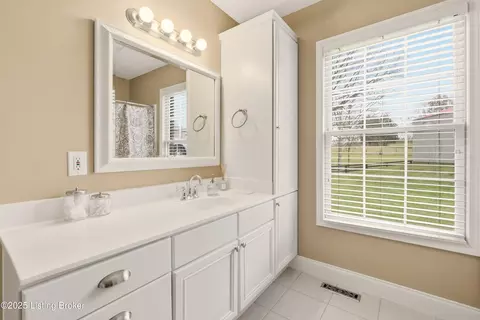 Bath - 8790 Lagrange Rd, Smithfield, KY 40068 photo 4 of 5