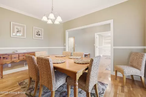 Dining - 8790 Lagrange Rd, Smithfield, KY 40068 photo 2 of 4