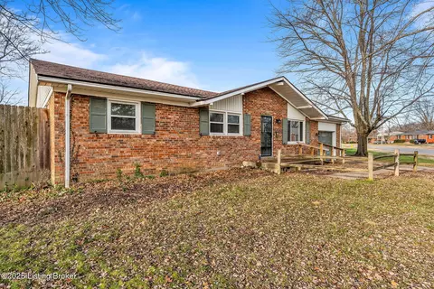 4016 Slack Ave, Louisville, KY 40229