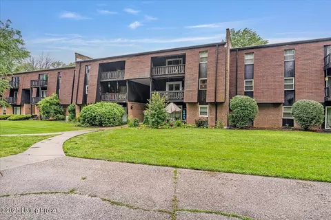 3507 Lodge Ln #316, Louisville, KY 40218