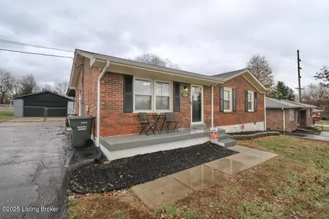 124 Texas Ave, Mount Washington, KY 40047