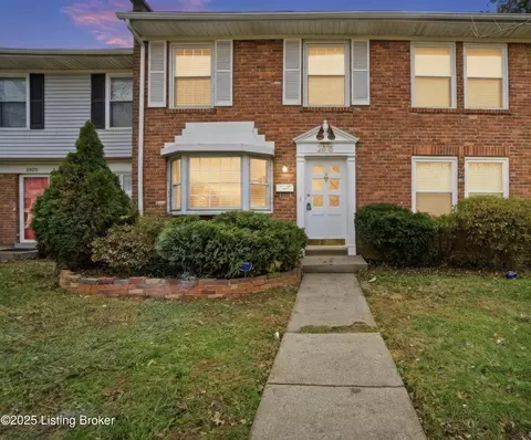 2818 Coleen Ct, Louisville, KY 40206