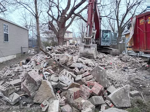 3705 Woodruff Ave, Louisville, KY 40215