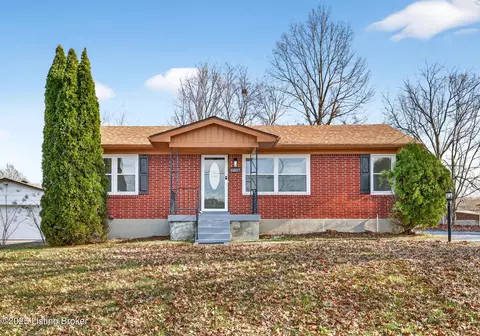 6807 Rock Forest Dr, Louisville, KY 40219