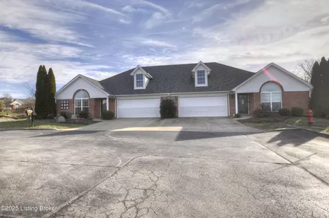 1101 Hemlock Ct, La Grange, KY 40031