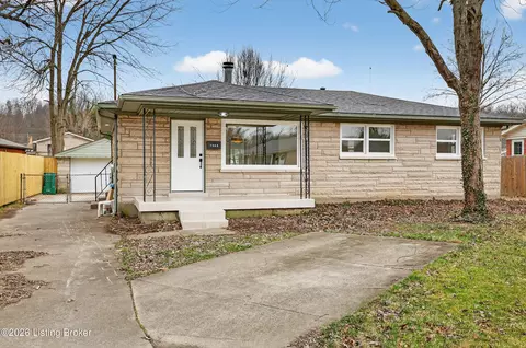 7502 Jamaica Dr, Louisville, KY 40214