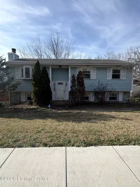 8206 Vaughn Mill Rd, Louisville, KY 40228
