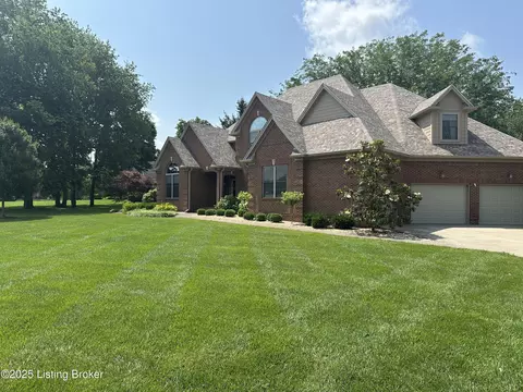 5020 Lupreese Ln, Versailles, KY 40383