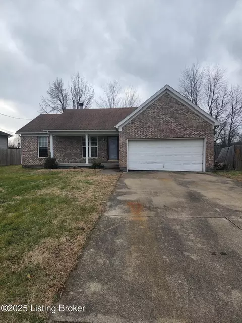 1323 Forest Dr, Louisville, KY 40219