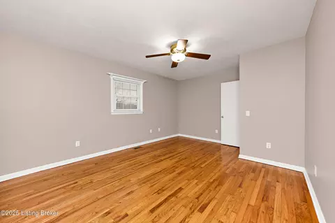 Bedroom - 7585 Sonora Rd, Sonora, KY 42776 photo 2 of 5