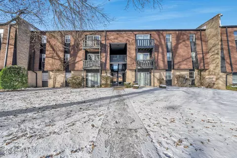 3502 Lodge Ln #333, Louisville, KY 40218