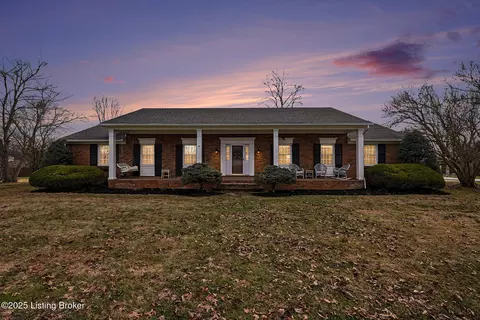 6408 Crossbrook Dr, Pewee Valley, KY 40056