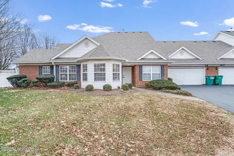 6822 Casey Pl, Louisville, KY 40229