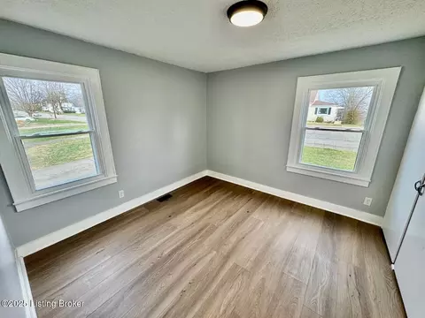 Bedroom - 314 Covington Ave, Springfield, KY 40069 photo 1 of 4
