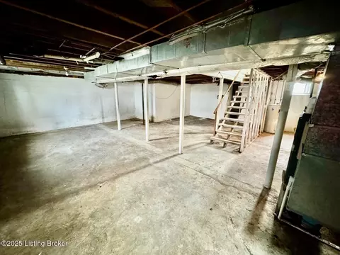 Other - 314 Covington Ave, Springfield, KY 40069 photo 7 of 9