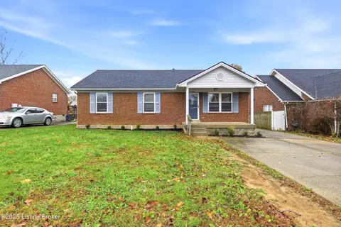 8706 Wisdom Ln, Louisville, KY 40229