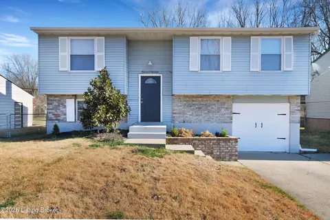 11019 Neptune Pl, Louisville, KY 40272