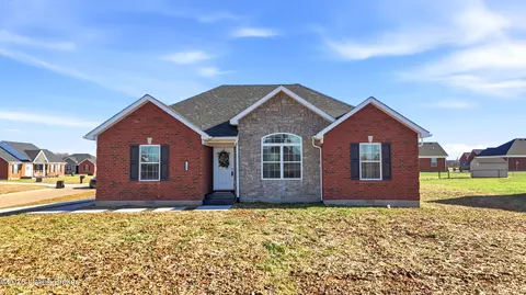 110 Augustine Ln, Coxs Creek, KY 40013