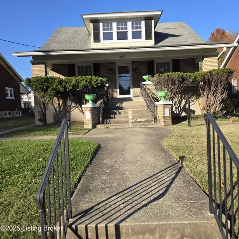 4307 River Park Dr, Louisville, KY 40211