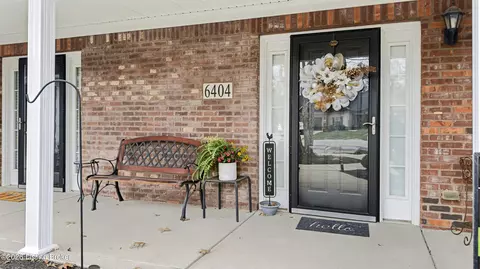 6404 Renate Rd, Louisville, KY 40291