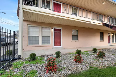 1962 Goldsmith Ln # C1, Louisville, KY 40218