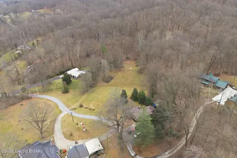 3416 Schooler Ln, Louisville, KY 40272