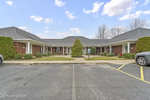 9929 Chenoweth Vista Way, Louisville, KY 40299