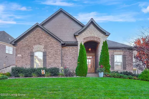 5305 Rock Ridge Dr, Louisville, KY 40241
