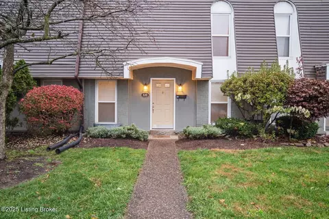 610 La Fontenay Ct, Louisville, KY 40223