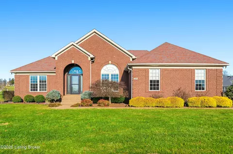 149 Wood Gate Dr, Mount Washington, KY 40047