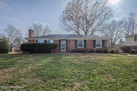 7820 Oxted Ln, Louisville, KY 40222