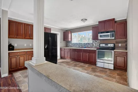 Kitchen - 115 Oregon Ln, Brodhead, KY 40409 photo 1 of 1