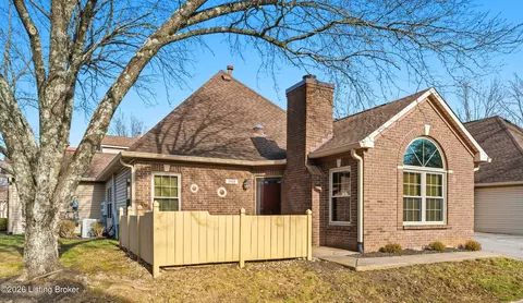 3019 Graystone Manor Pkwy, Louisville, KY 40241