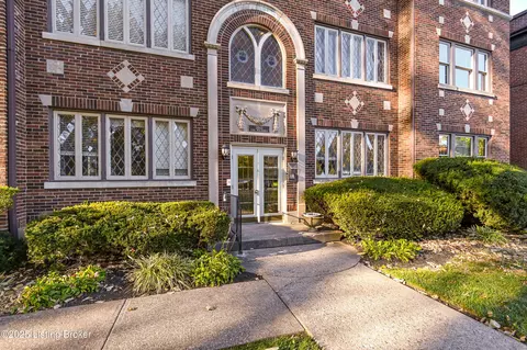 2043 Douglass Blvd #8, Louisville, KY 40205