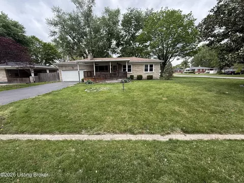8548 Robbins Rd, Louisville, KY 40258