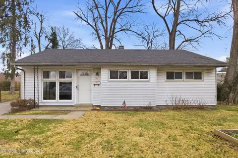 2907 Garey Ln, Louisville, KY 40216