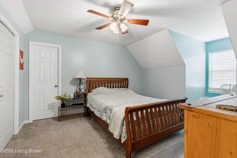 Bedroom - 6609 Willowrun Ln, Pewee Valley, KY 40056 photo 6 of 6