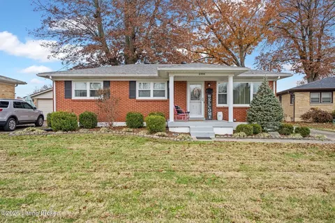 4306 Cloverleaf Dr, Louisville, KY 40216