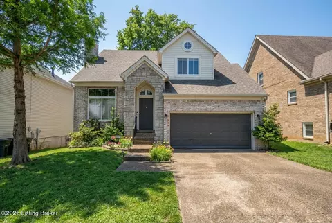8705 Chelmer Ln, Louisville, KY 40220