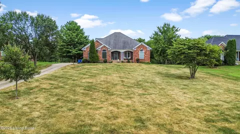 118 Plantation Dr, Shelbyville, KY 40065