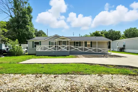 213 Octagon Ave, Louisville, KY 40229