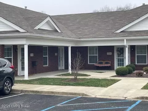 7308 Fox Hollow Way, Louisville, KY 40228
