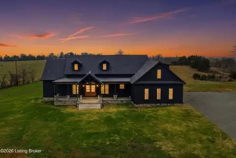 896 Mcafee Ln, Salvisa, KY 40372