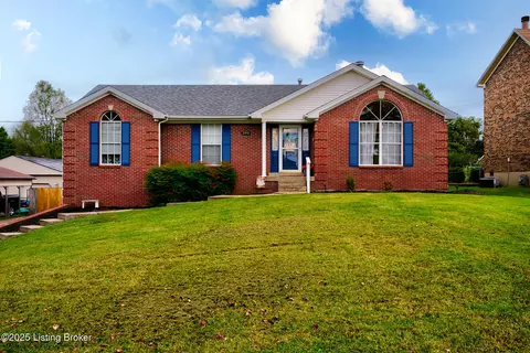 390 Shadowlawn Dr, Louisville, KY 40229