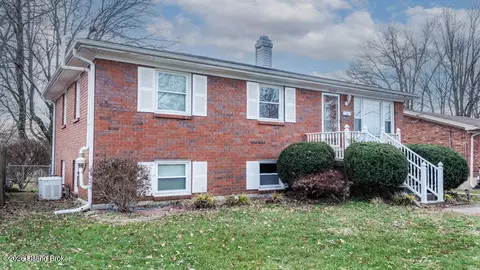 6206 Moorhaven Dr, Louisville, KY 40228