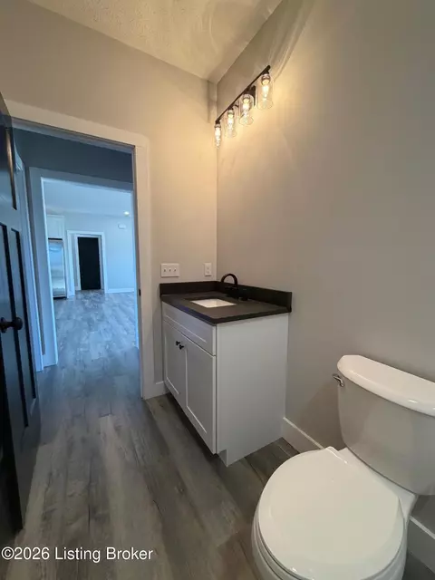 Bath - 33 Gordon Dr, Ekron, KY 40117 photo 5 of 5