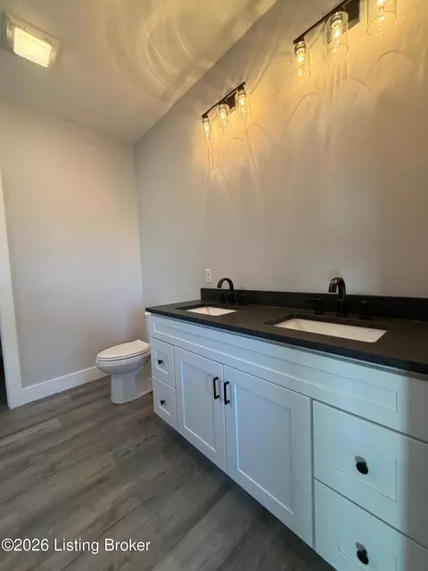Bath - 33 Gordon Dr, Ekron, KY 40117 photo 1 of 5