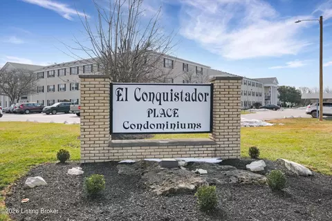 306 El Conquistador Pl, Louisville, KY 40220