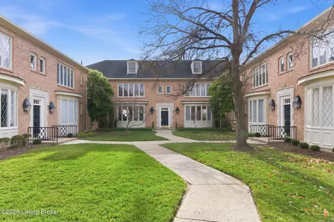 3812 Washington Sq #2, Louisville, KY 40207